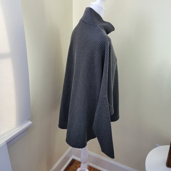 FH Clothing Co Black & Gray Striped Full Zip Long Sleeve Boxy Sweater Size S - Picture 8 of 16